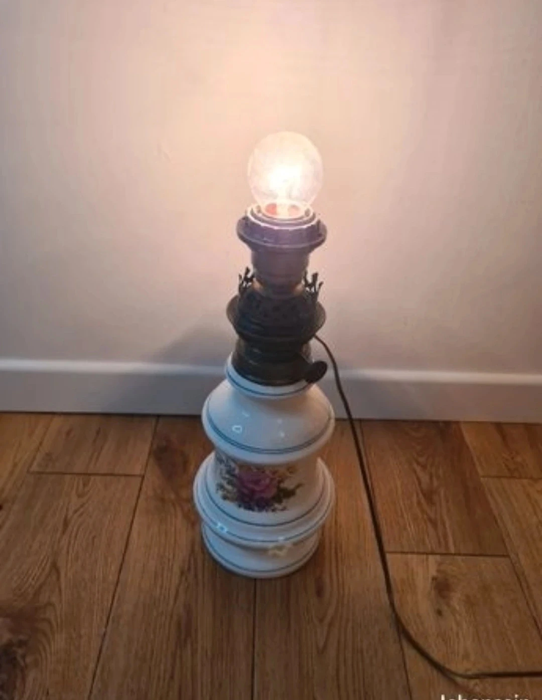 Vintage electric oil lamp with floral pattern – photo 2
